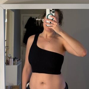 Aritzia Babaton Black Ribbed One-Shoulder Crop Top